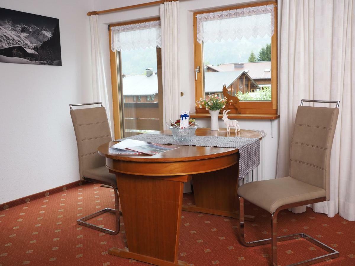 Ferienwohnungen Zint-Spiegl - Bergbahnticket Von Mai Bis November Inklusive! Oberstdorf Buitenkant foto